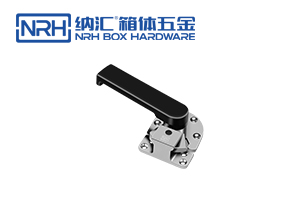 車廂一色桃子在线播放
